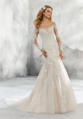 SAMPLE SALE GOWN -  Leighton