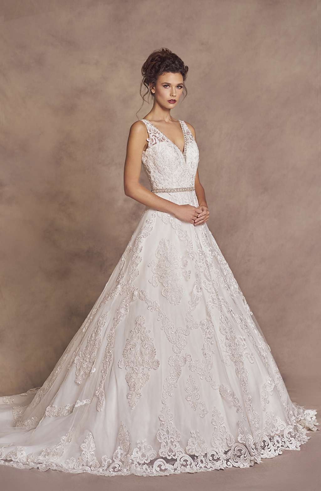SAMPLE SALE GOWN -  Evelyn
